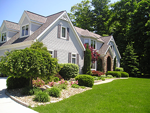 Landscapers and Lawncare Services in Leesburg, OH